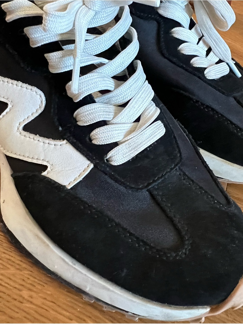 Women’s Steve Madden Sneakers sz 7